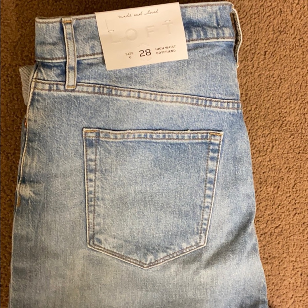LOFT Mom Jeans in light denim size 28/6